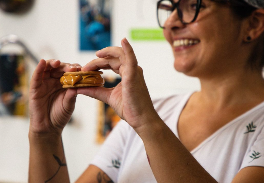 Curso de Alfajor na Escola de Abraço